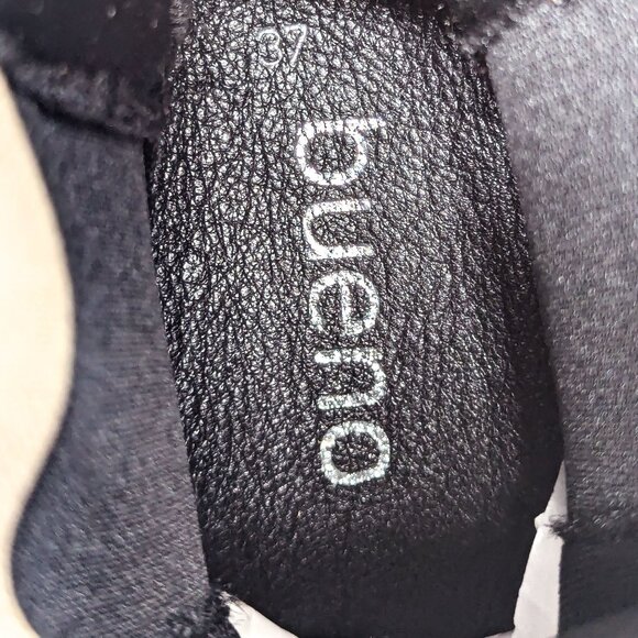 Bueno Women Gizelle Black Leather Stretch Panel Chelsea Boots size 7US EUR37 - Picture 6 of 9